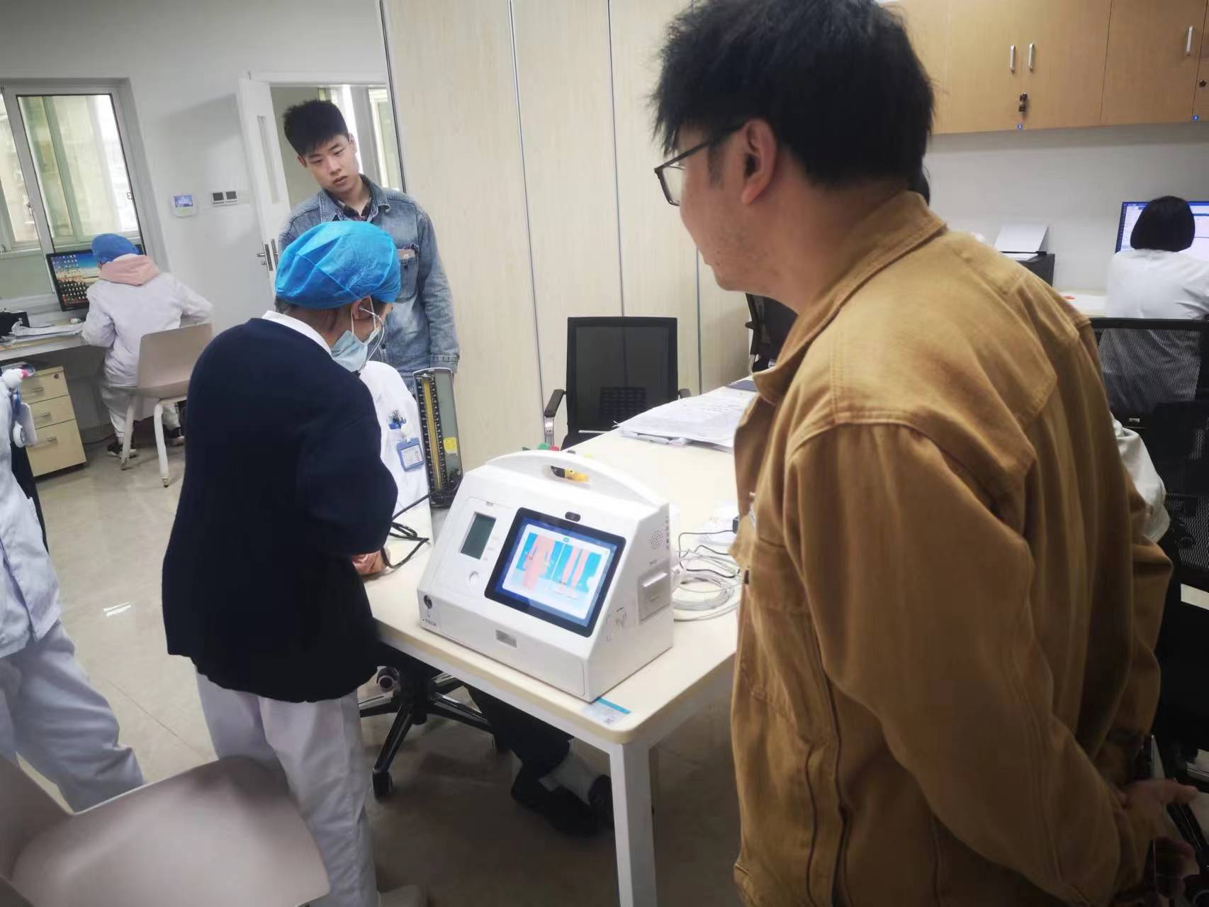 崗前體檢一體機(jī)為礦場工人健康領(lǐng)航把關(guān)